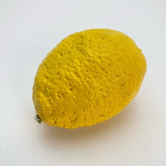 Lemon - Picture 3 of 8